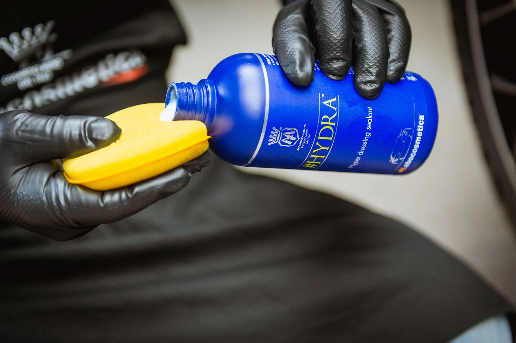 labocosmetica-hydra-protecteur-pour-plastiques-et-pneus-all-products-kringlic-laboratoire-999_1800x1800